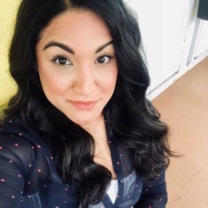 Meet your Posher, Nicole